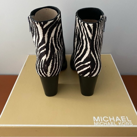 Women’s Silvy Ankle Boots Leather/Hair Calf - Michael Kors Black/White Size 5M - Picture 5 of 6